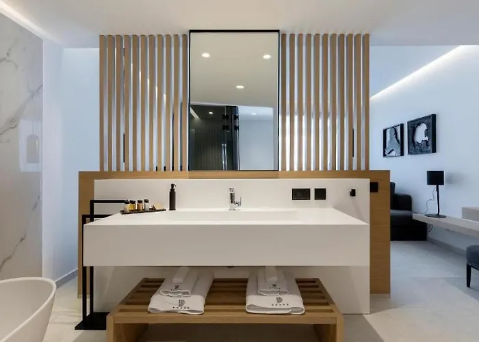 D Andrea Lagoon (adults Only)